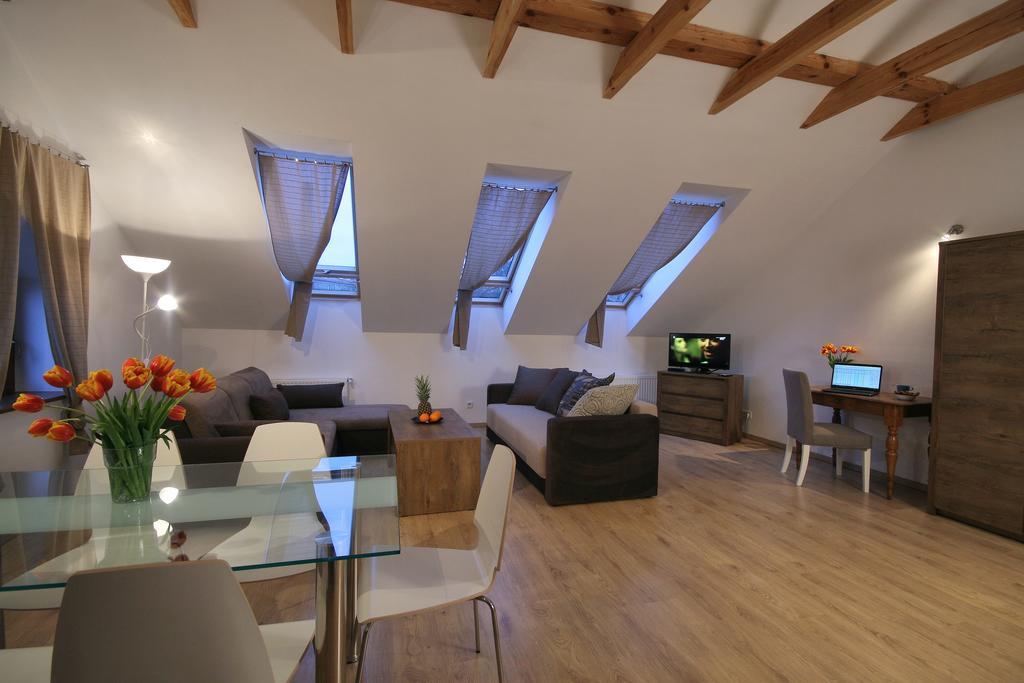 Apartament Enamel *