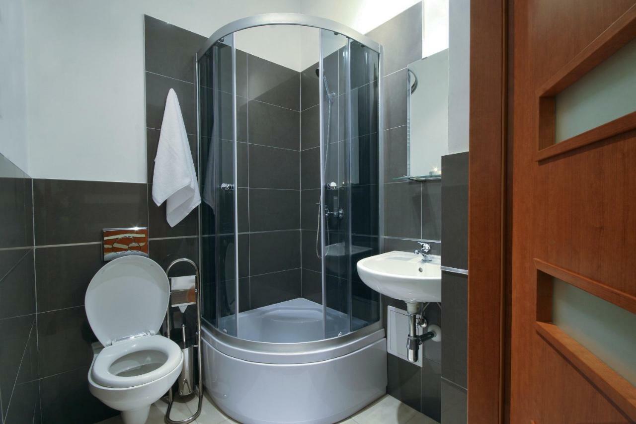 Enamel Apartament *